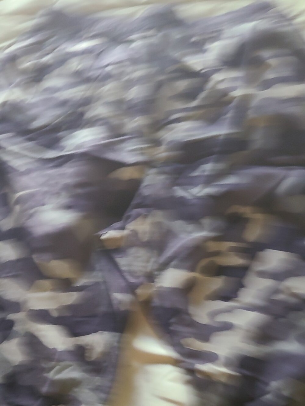 Camo Elastic Waist Pants - Picture 4 of 4